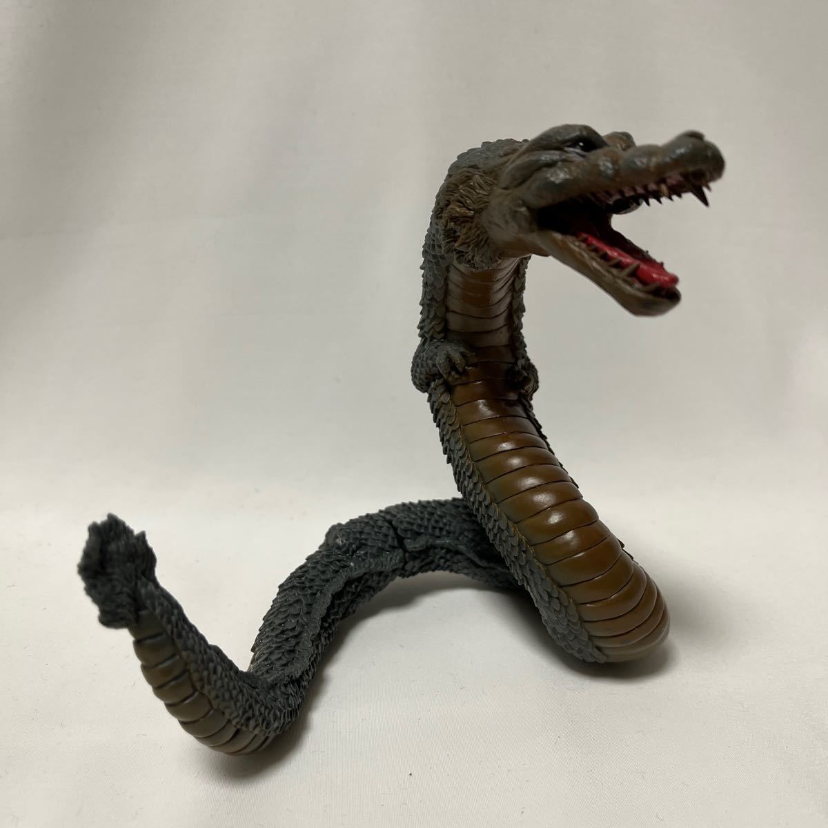 Yahoo!オークション - YMSF 怪獣ソフビ マンダ 2代目 怪獣総進撃