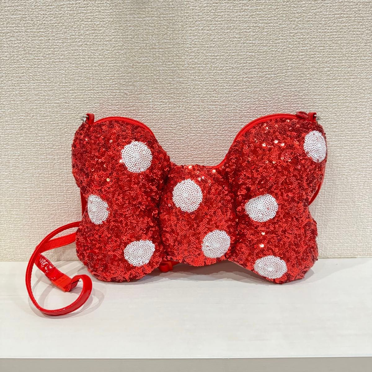 ミニー ショルダーバック リボン スパンコール ポシェット ディズニー