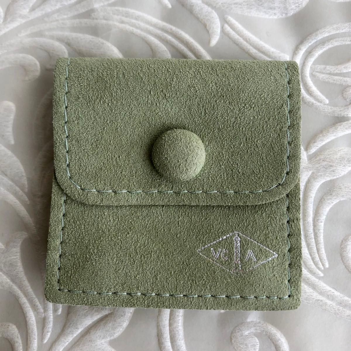 ヴァンクリーフ&アーペル ジュエリーポーチ アクセサリーケース 携帯