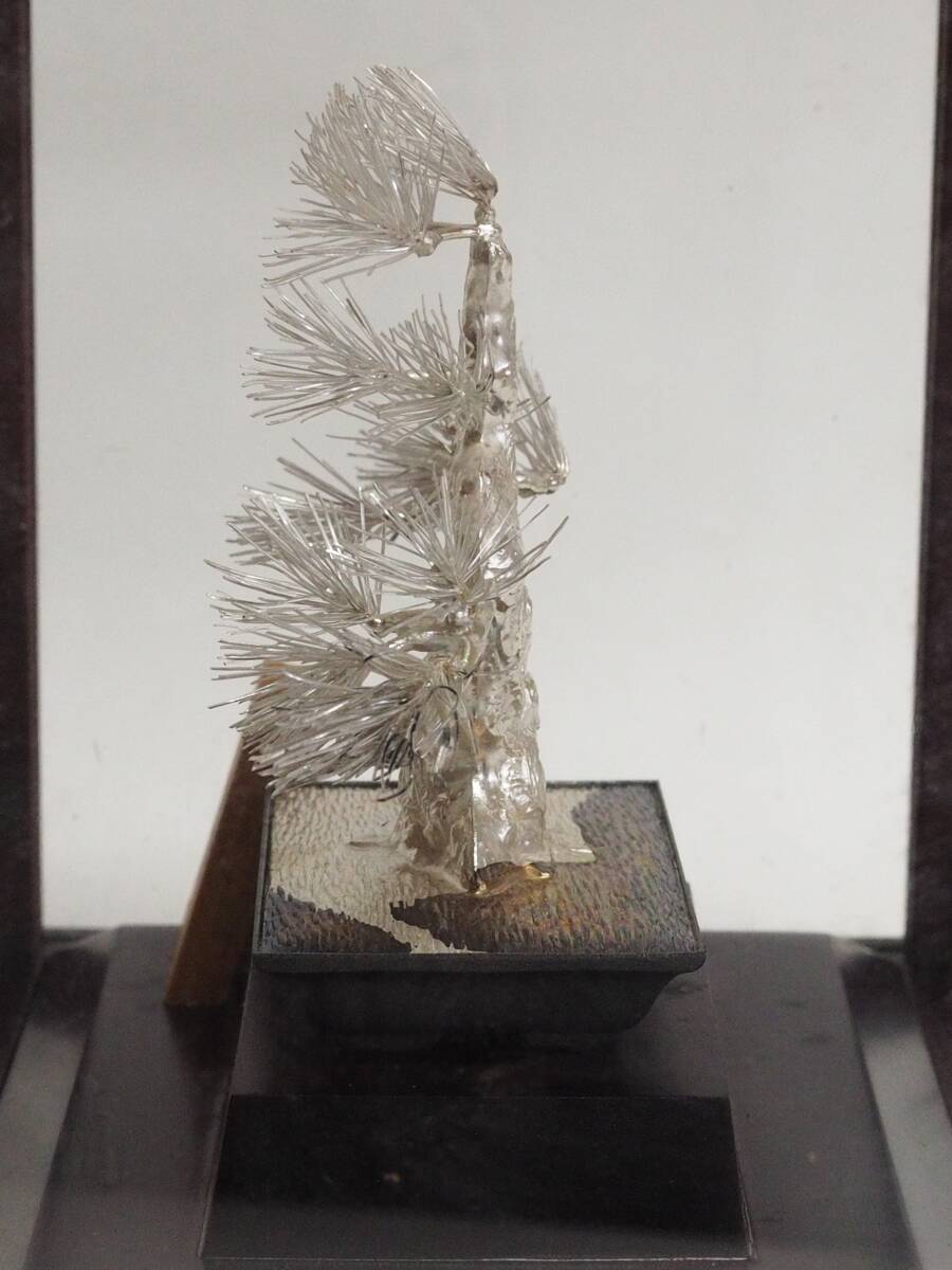 Yahoo!オークション - 純銀製 松 盆栽 光則作 ガラスケース付 シルバー