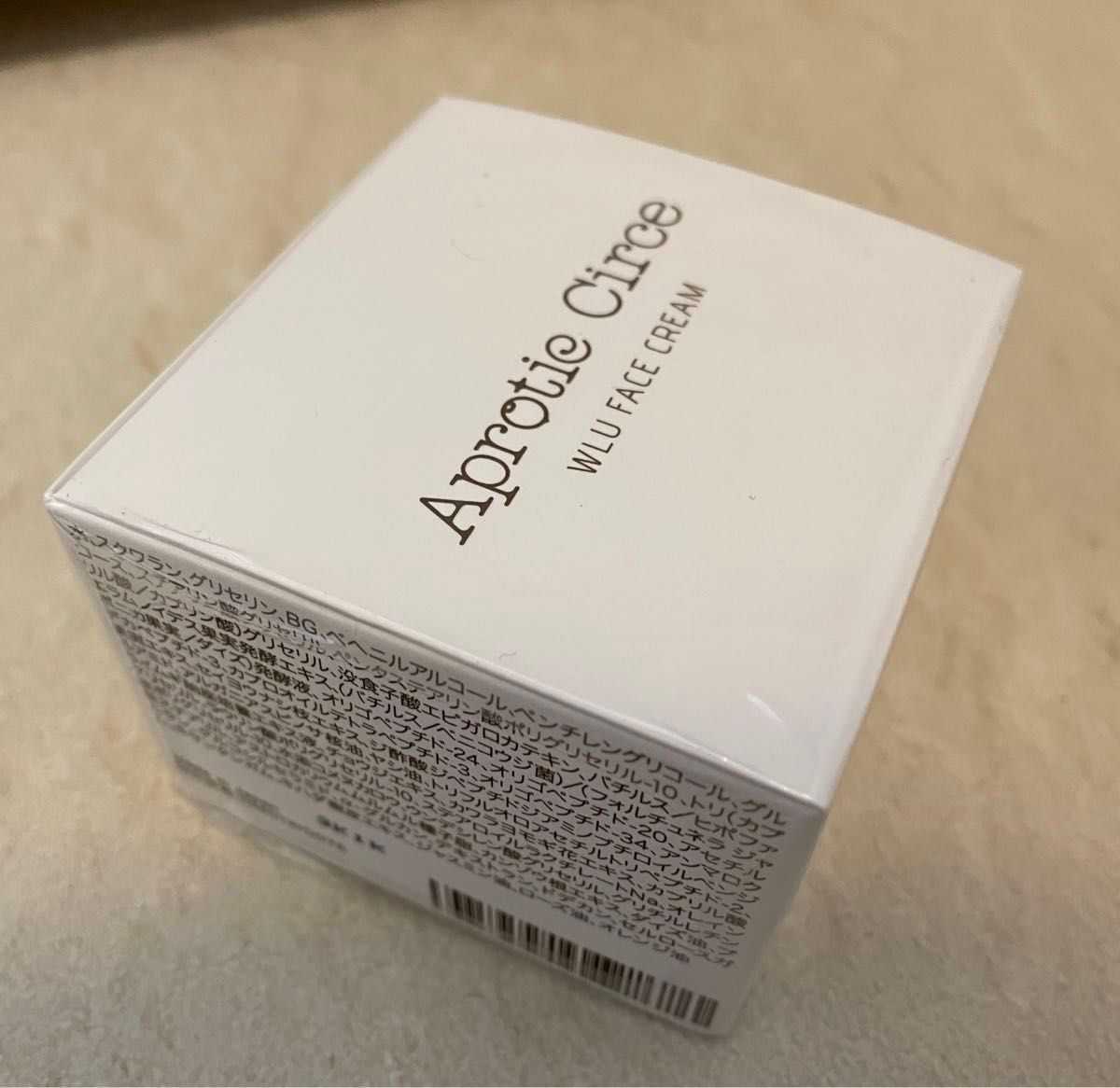 アプロティーチルチェ WLUフェイスクリーム