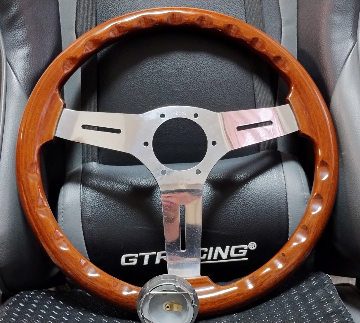 希少【NARDI Classic】32.5Φ ウッドステアリング即決大歓迎