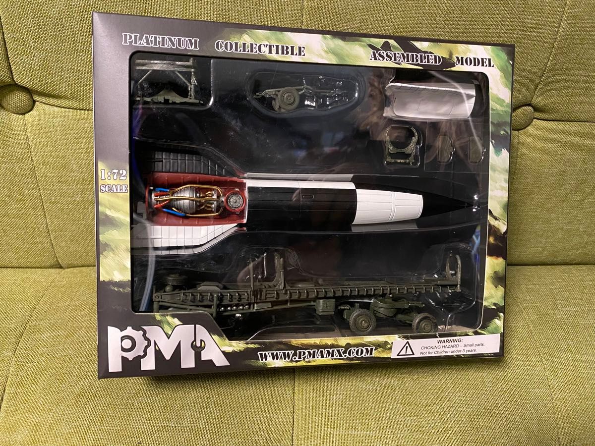 PMA製 第二次世界大戦ドイツ軍V2ロケット弾道ミサイル 1/72 完成品模型