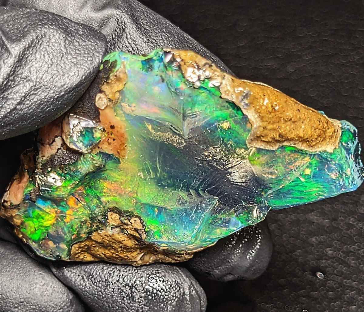 エチオピアウェロ産 チョーク オパール 原石 鉱物標本 エチオピアウェ