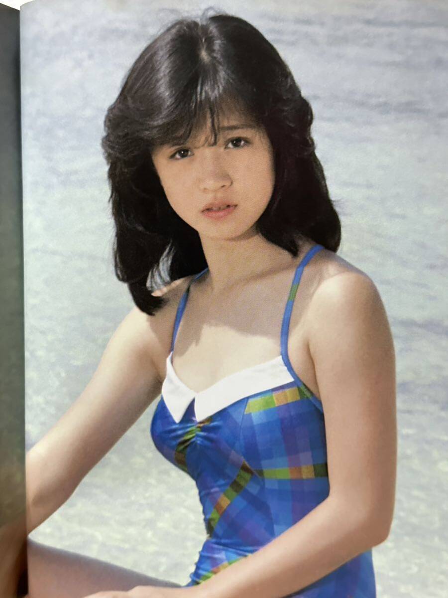 Yahoo!オークション - お宝 貴重 中森明菜 Akina Nakamori 写真集『中