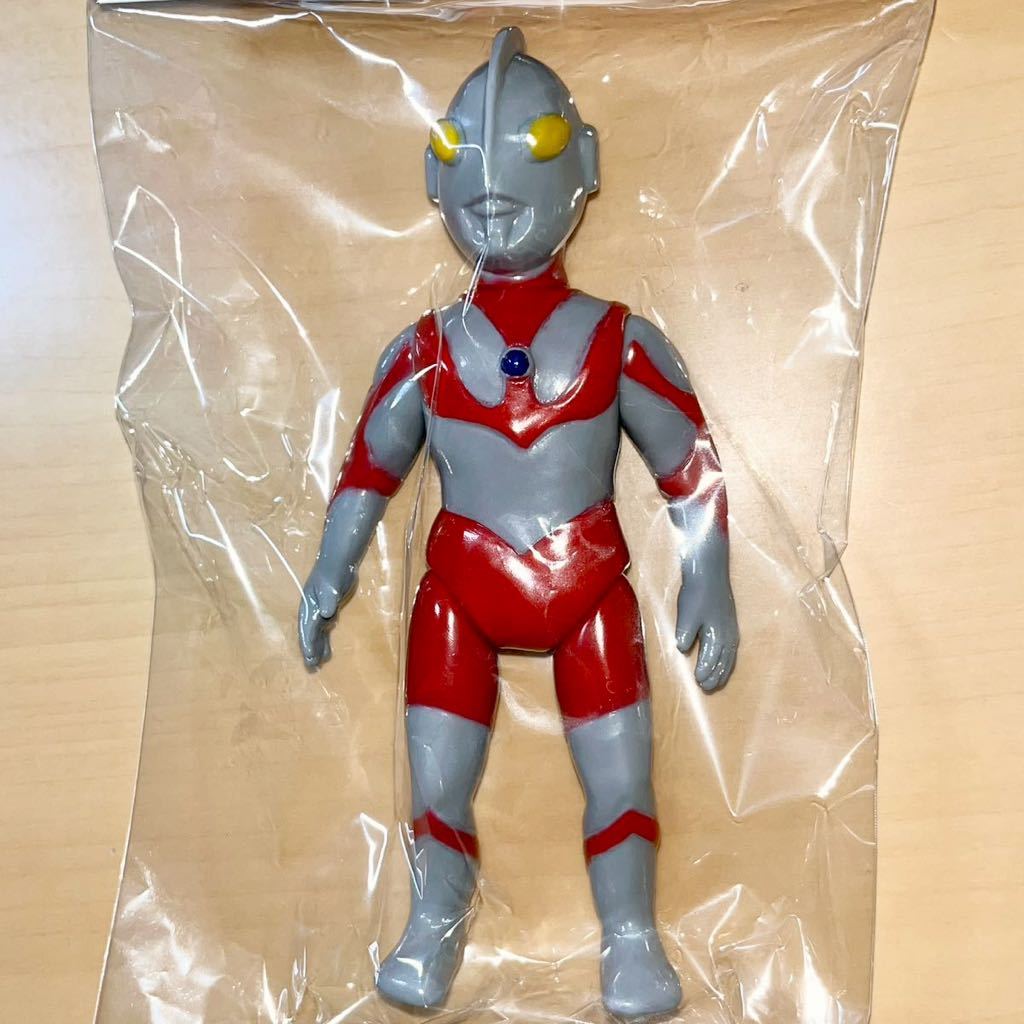 Yahoo!オークション - ヤモマーク ウルトラマン グレー ソフビ sofvi
