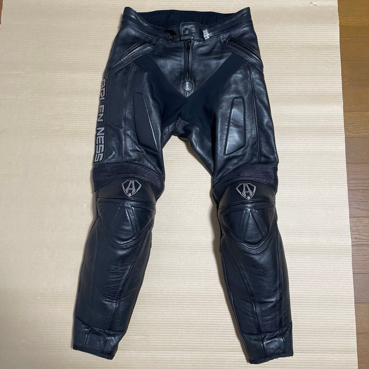 ARLEN NESS アレンネス レザーパンツ｜Yahoo!フリマ（旧PayPayフリマ）