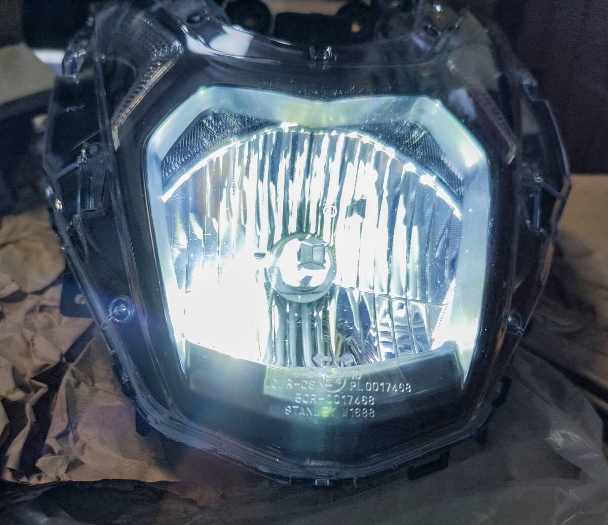 ヤマハ トリシティ125初期型(2015-2016モデル) 純正ヘッドライト