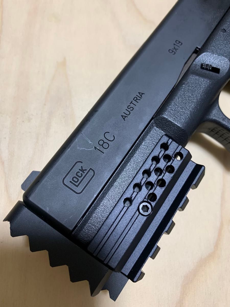 東京マルイ グロック 18C フル/セミオート切替 ガスブローバック 外装