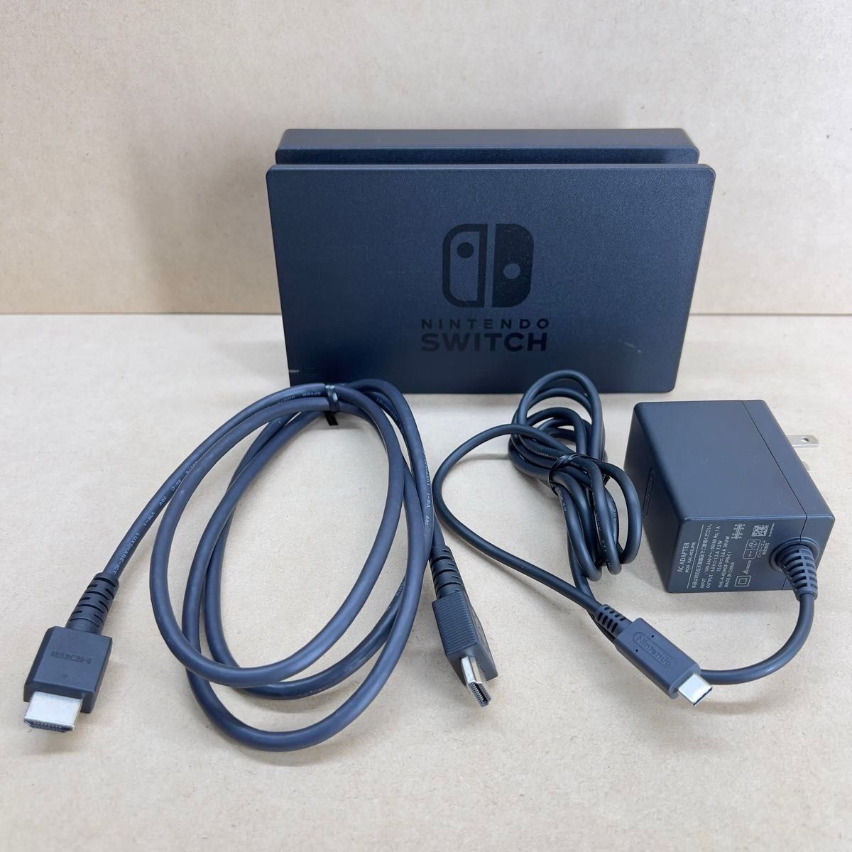 Switch》周辺機器 ドック・HDMIケーブル・充電器 黒・ブラック 純正
