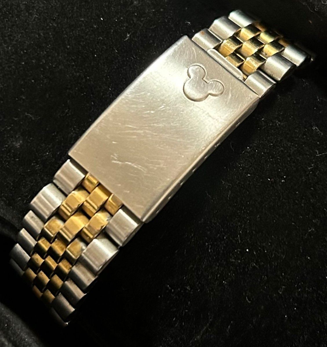 ミッキーマウス 生誕80周年 腕時計 ディズニー 限定発売モデル 2000本