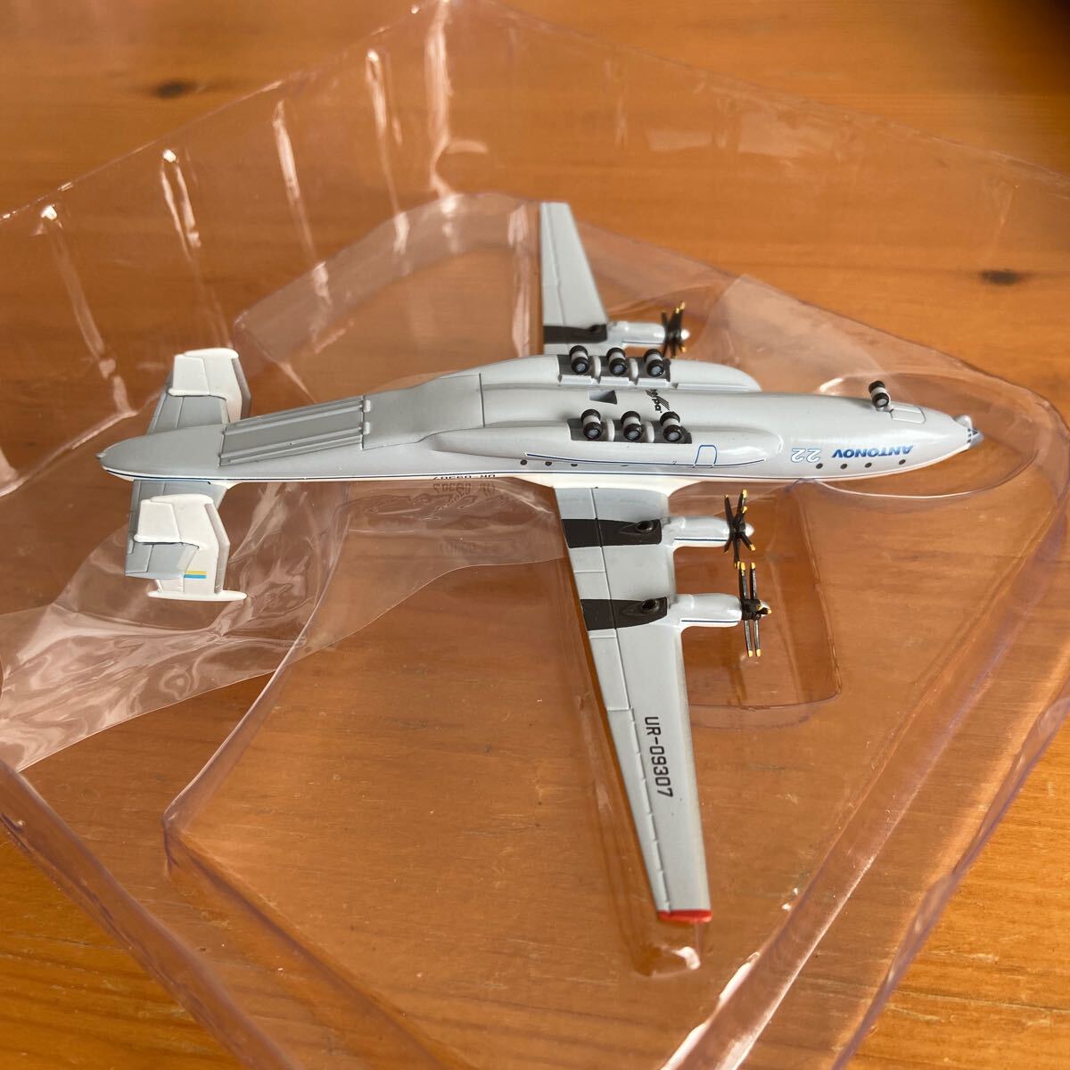 Yahoo!オークション - ヘルパ AHTOHOB Antonov AN-22 Antei アントノフ