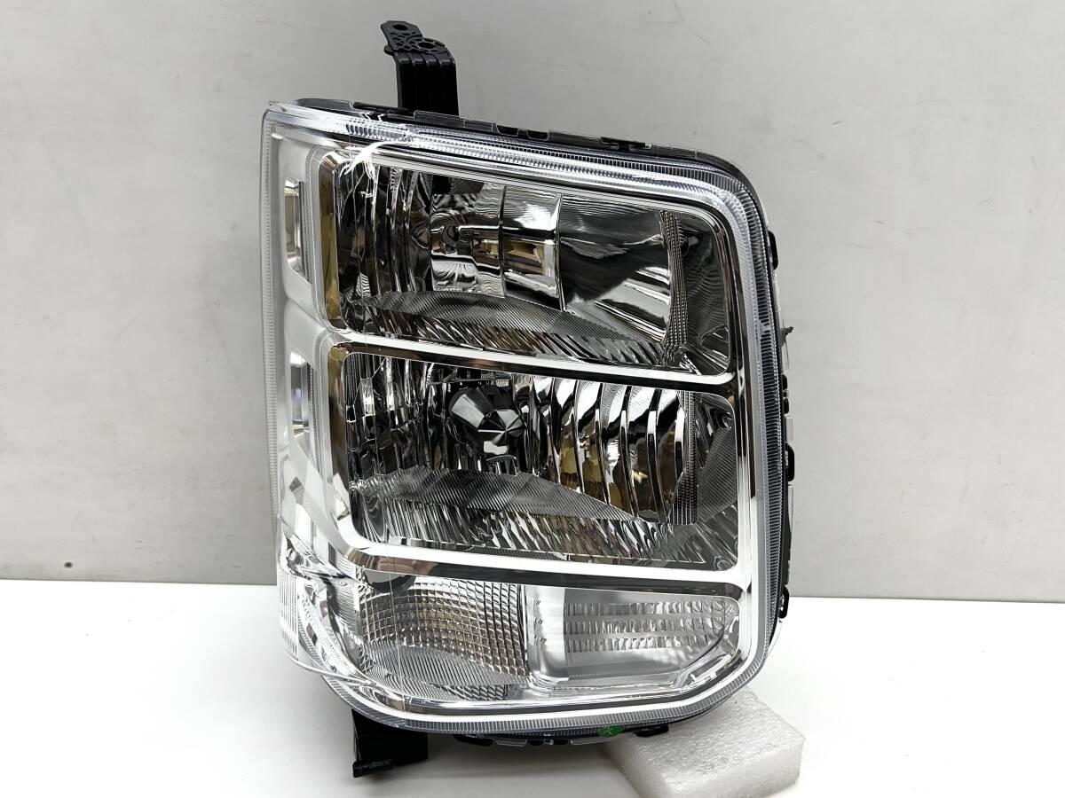 即決 エブリィワゴン DA17W / HID スズキ 純正 右 ヘッドライト