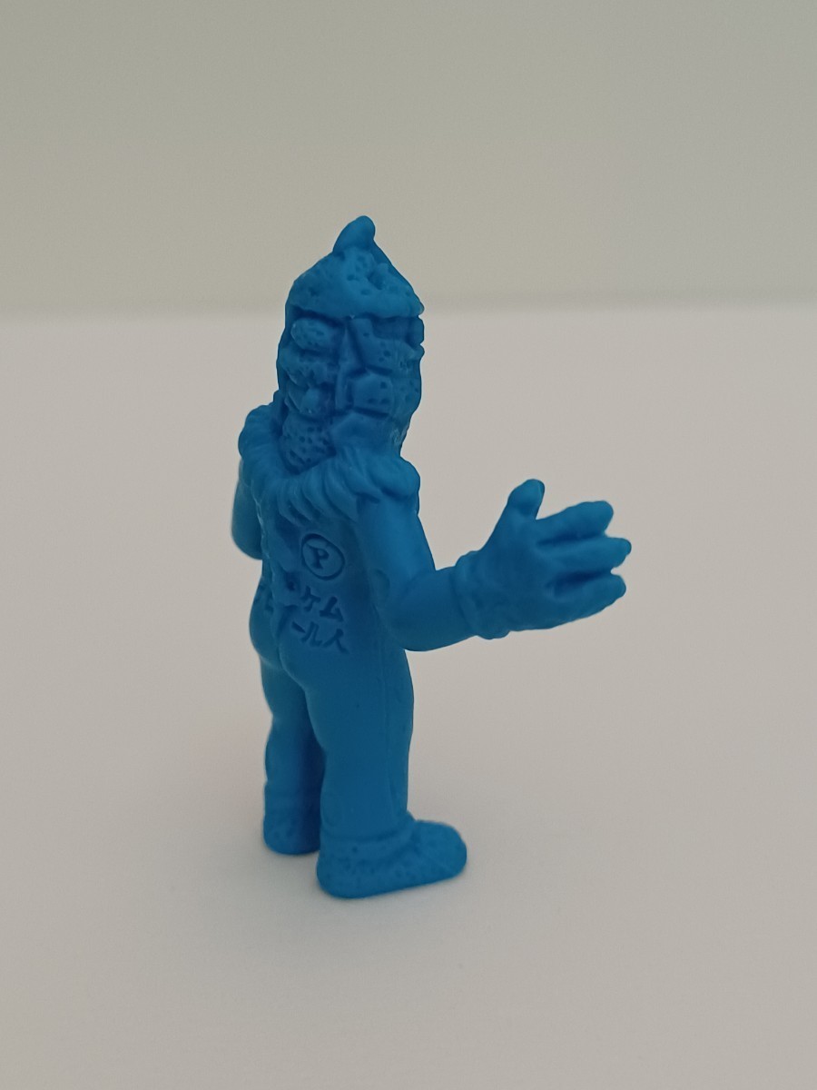 Yahoo!オークション - ウルトラ怪獣消しゴム ケムール人 青色 ポピー