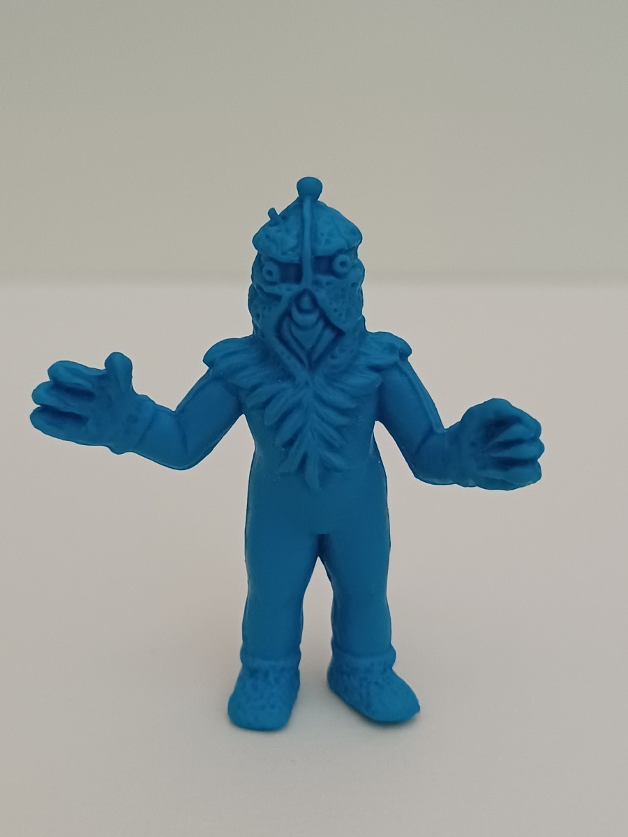 Yahoo!オークション - ウルトラ怪獣消しゴム ケムール人 青色 ポピー