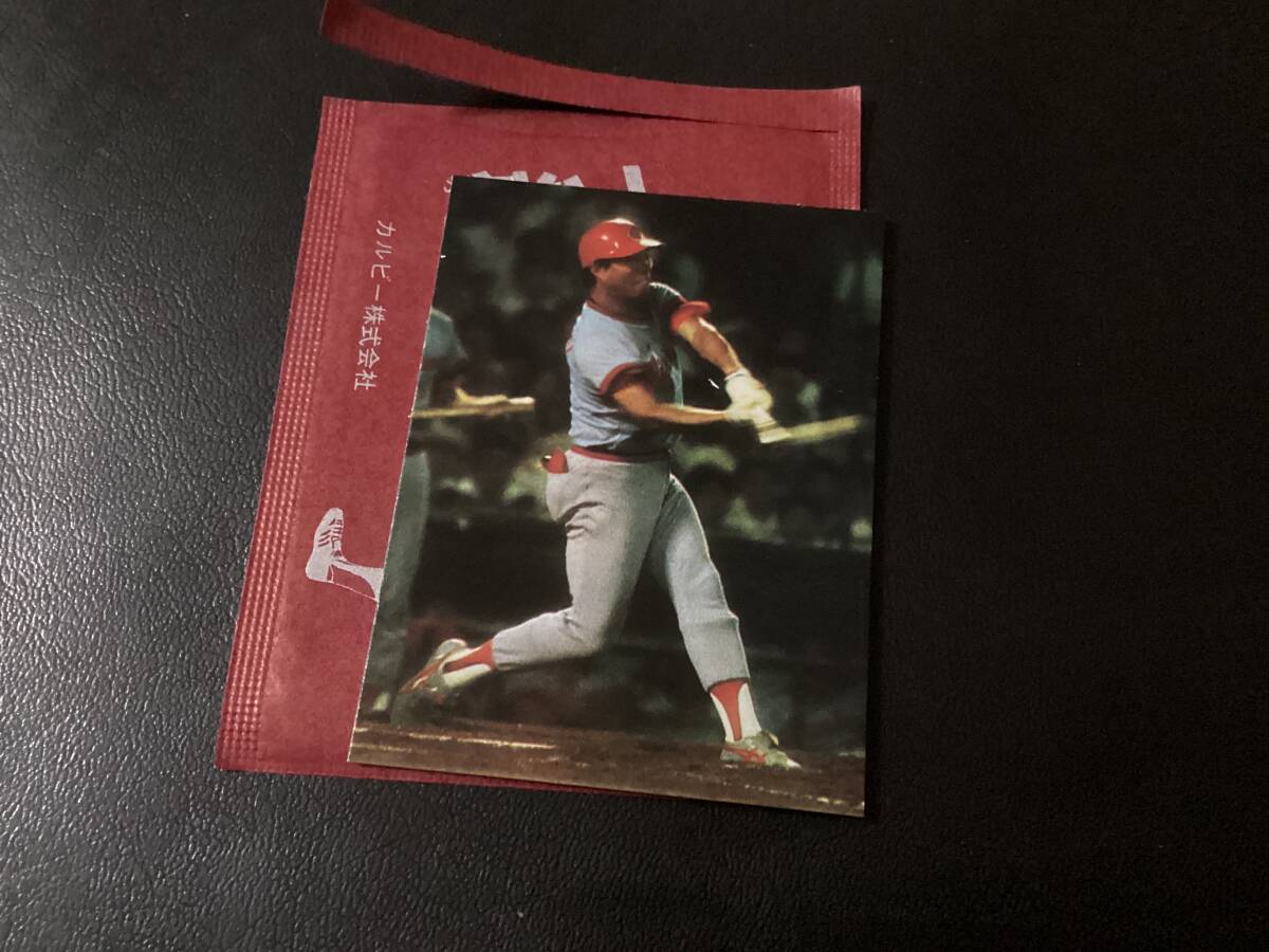 未開封開封品 カルビー79年 水谷（広島） V2 セントラルリーグ