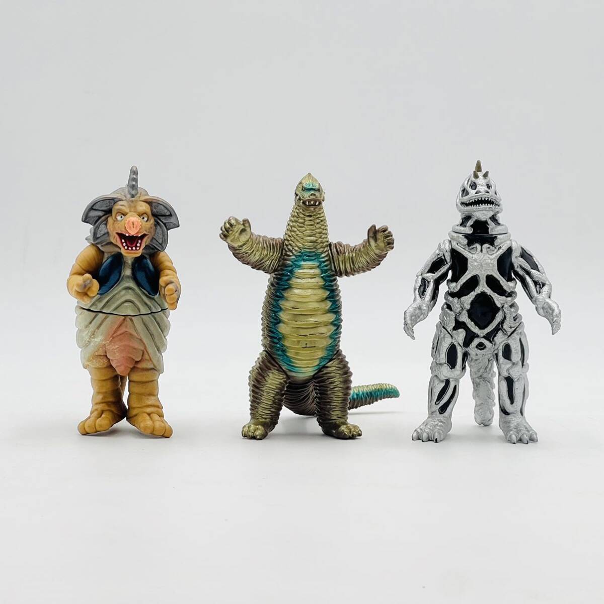 Yahoo!オークション - ウルトラ怪獣シリーズ ソフビ 3体セット バオー