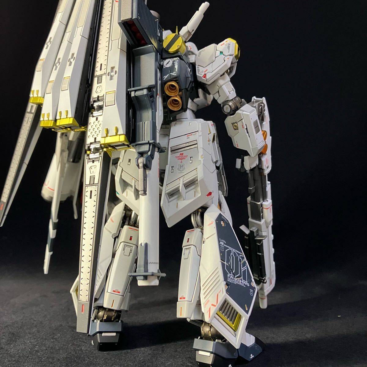 Yahoo!オークション - RG1/144 νガンダム HWS 塗装済完成品