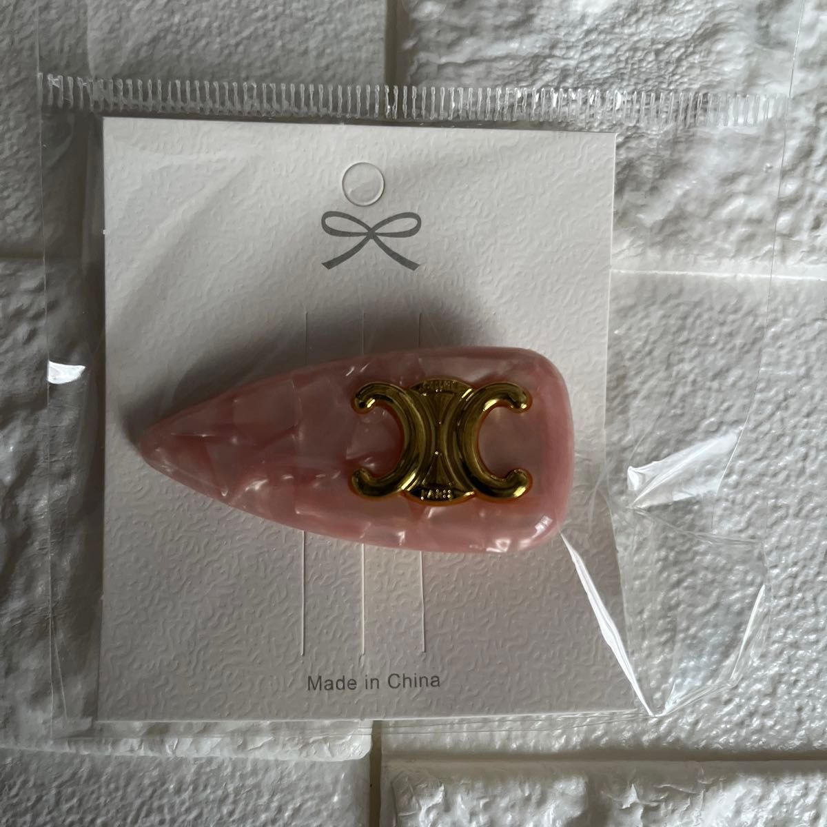 新品 ヘアピン ピンク ゴールドエンブレム セリーヌノベルティ｜Yahoo
