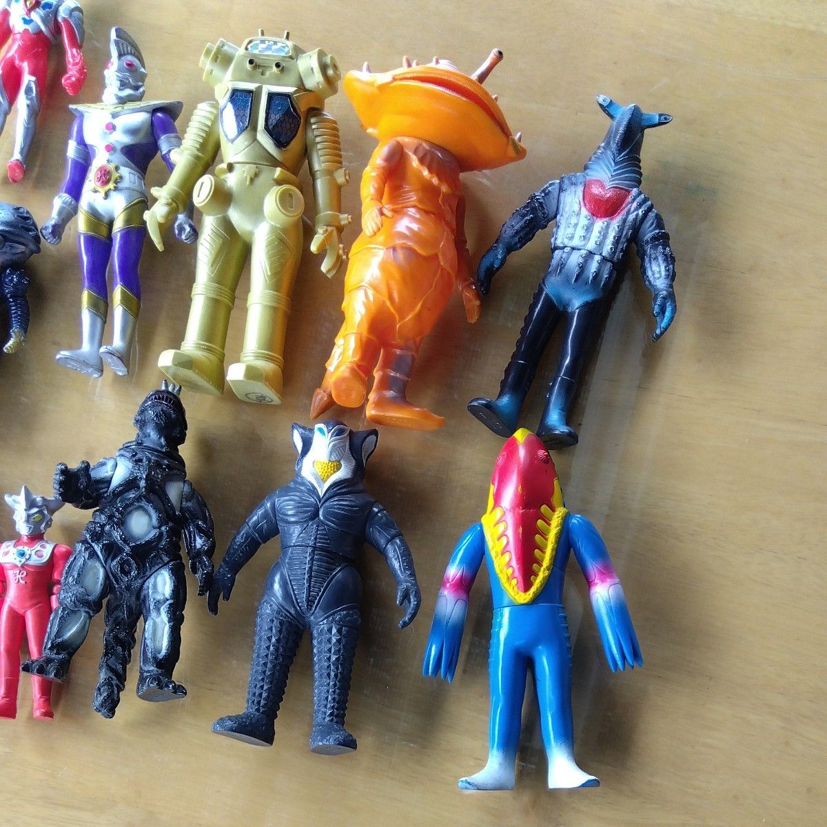 ウルトラマン 怪獣等フィギュア 13体 まとめ売り オマケでパチモン怪獣
