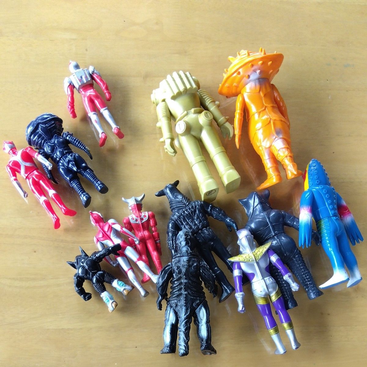 ウルトラマン 怪獣等フィギュア 13体 まとめ売り オマケでパチモン怪獣
