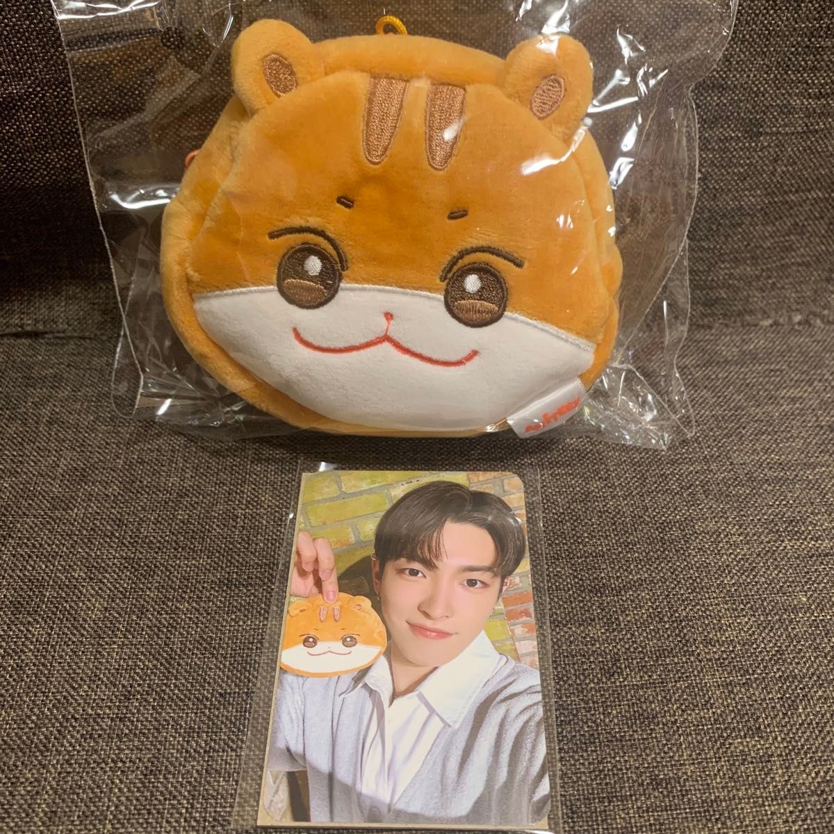 ATEEZ ホンジュン チュンラミ ANITEEZ POPUP ポーチ トレカ付｜Yahoo