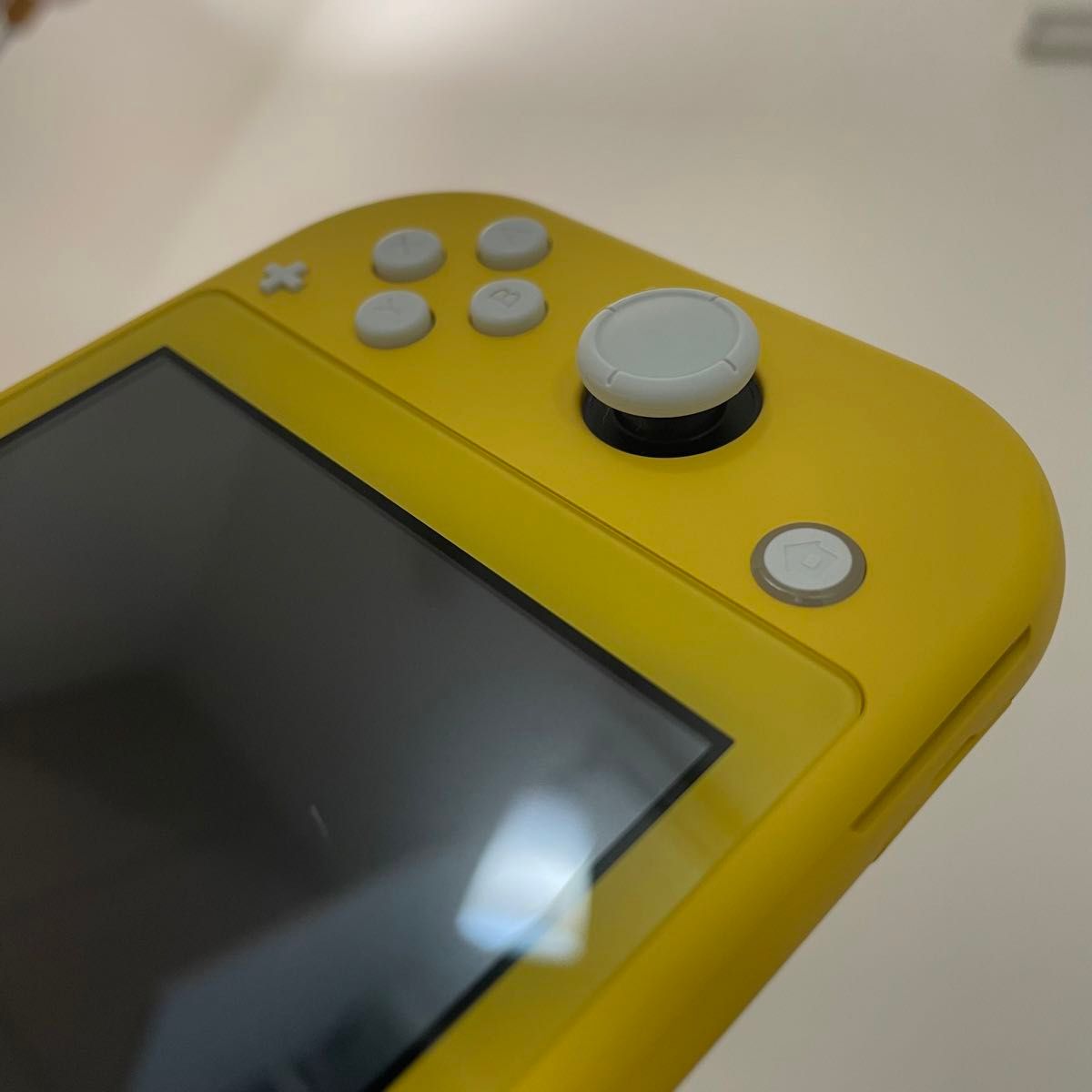Nintendo Switch Lite スイッチライト イエロー 任天堂 ニンテンドー
