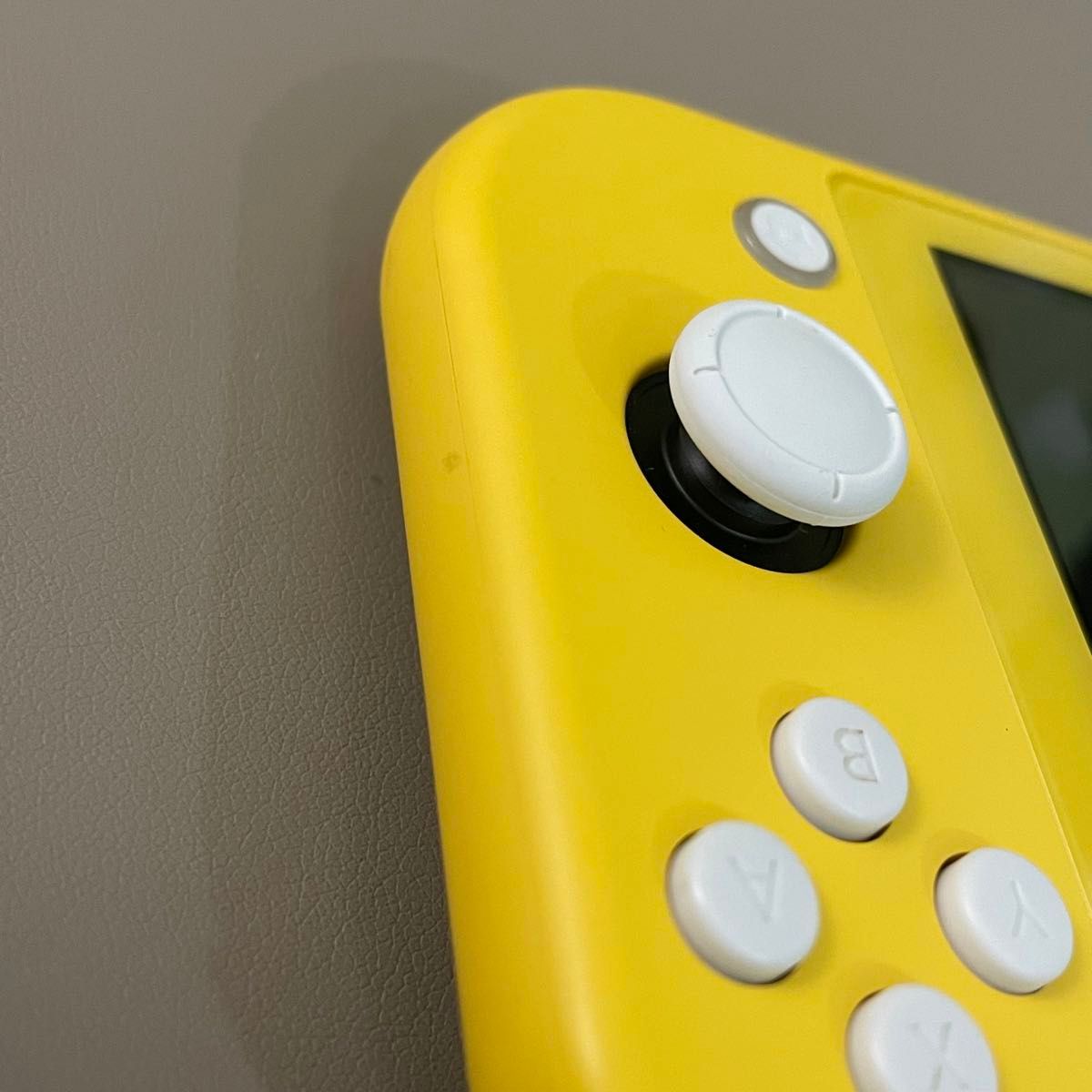 Nintendo Switch Lite スイッチライト イエロー 任天堂 ニンテンドー