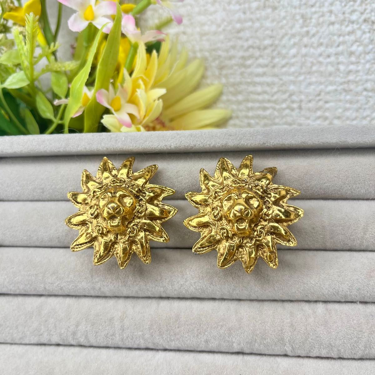 レア美品 CHANEL シャネル イヤリング ライオン ゴールド 金 vintage