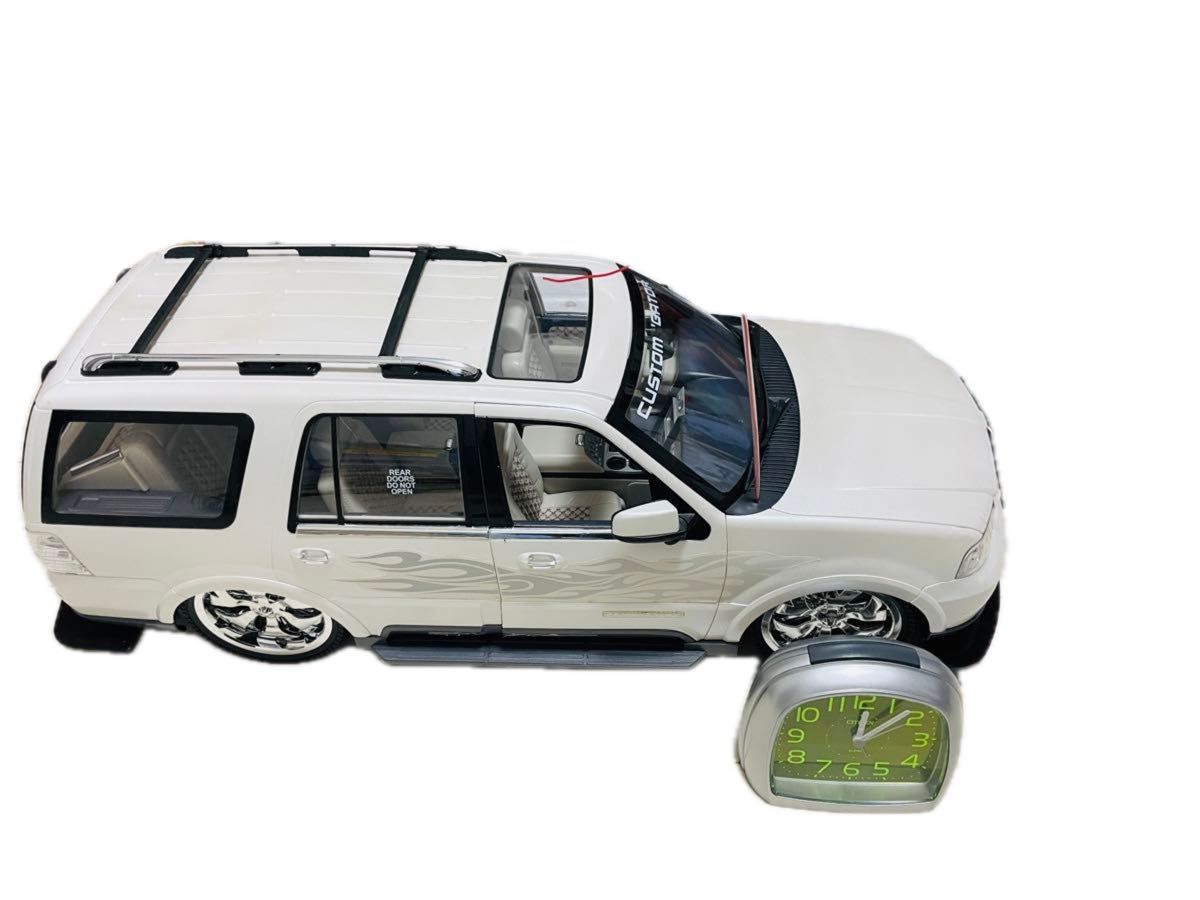 1/6スケールラジコン リンカーンナビゲーター 大型ラジコン LINCOLN