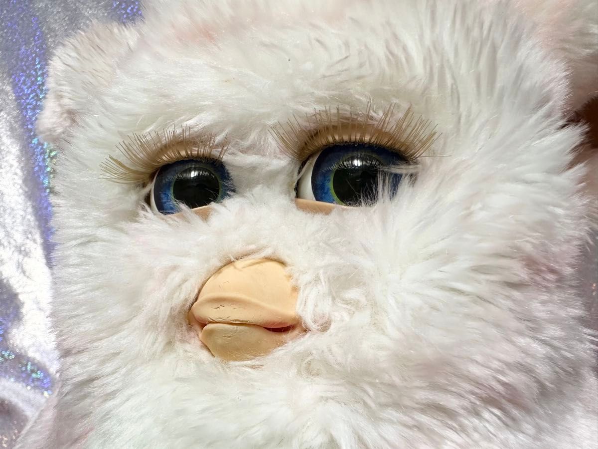 ファービー2 ストロベリースワール ピンクホワイト×青目③ ブルーアイ