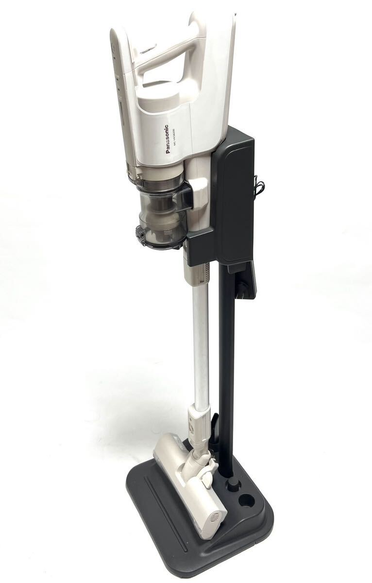 2020年製 美品 パナソニック MC-VKS8200 ホワイト コードレス 掃除機