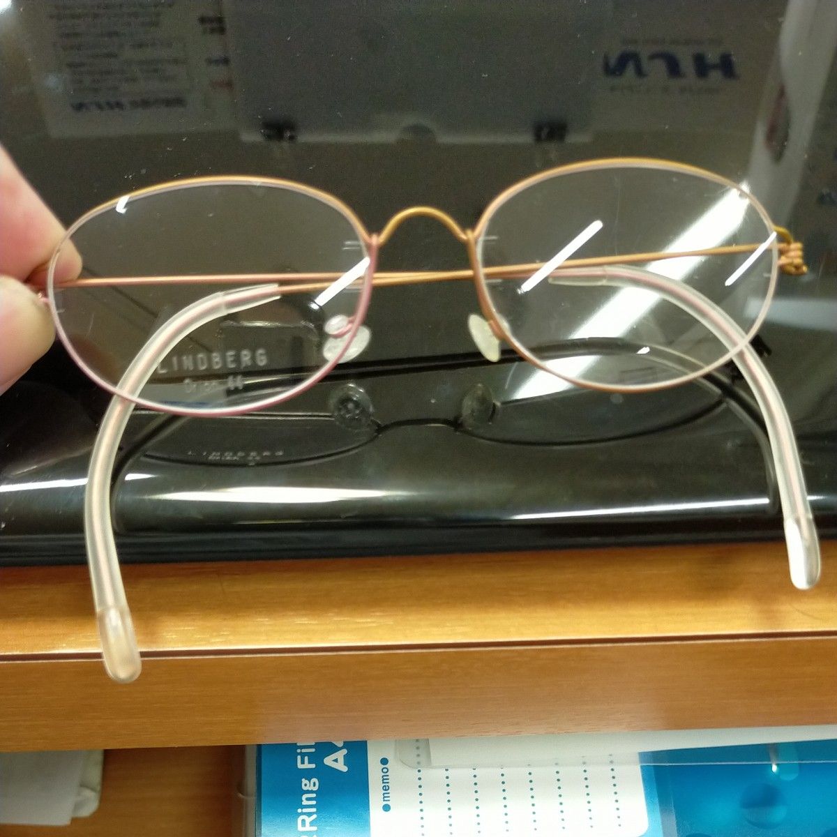 デンマーク製子供用メガネリンドバーグエアチタニウムリムオリオン70番