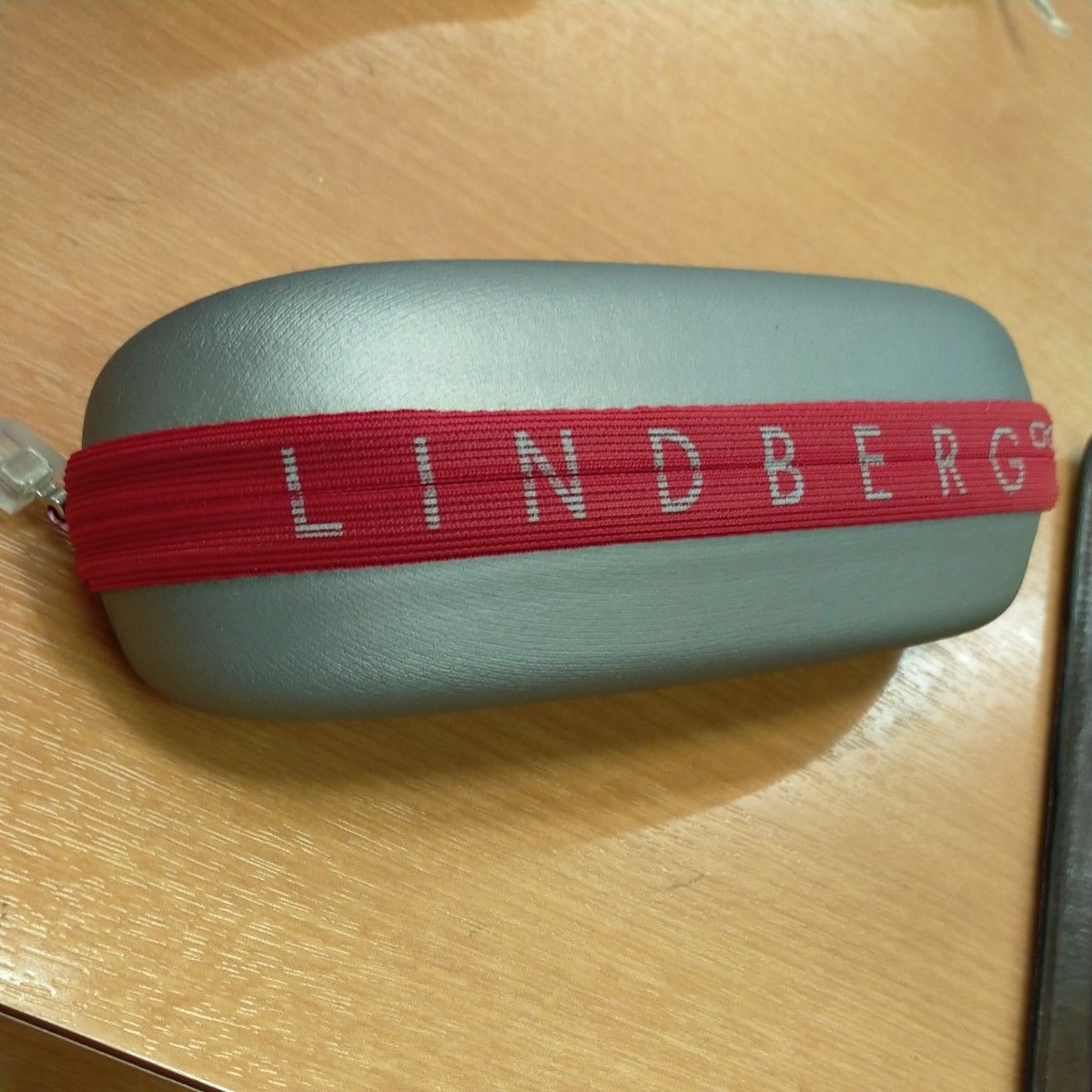 デンマーク製子供用メガネリンドバーグエアチタニウムリムオリオン70番