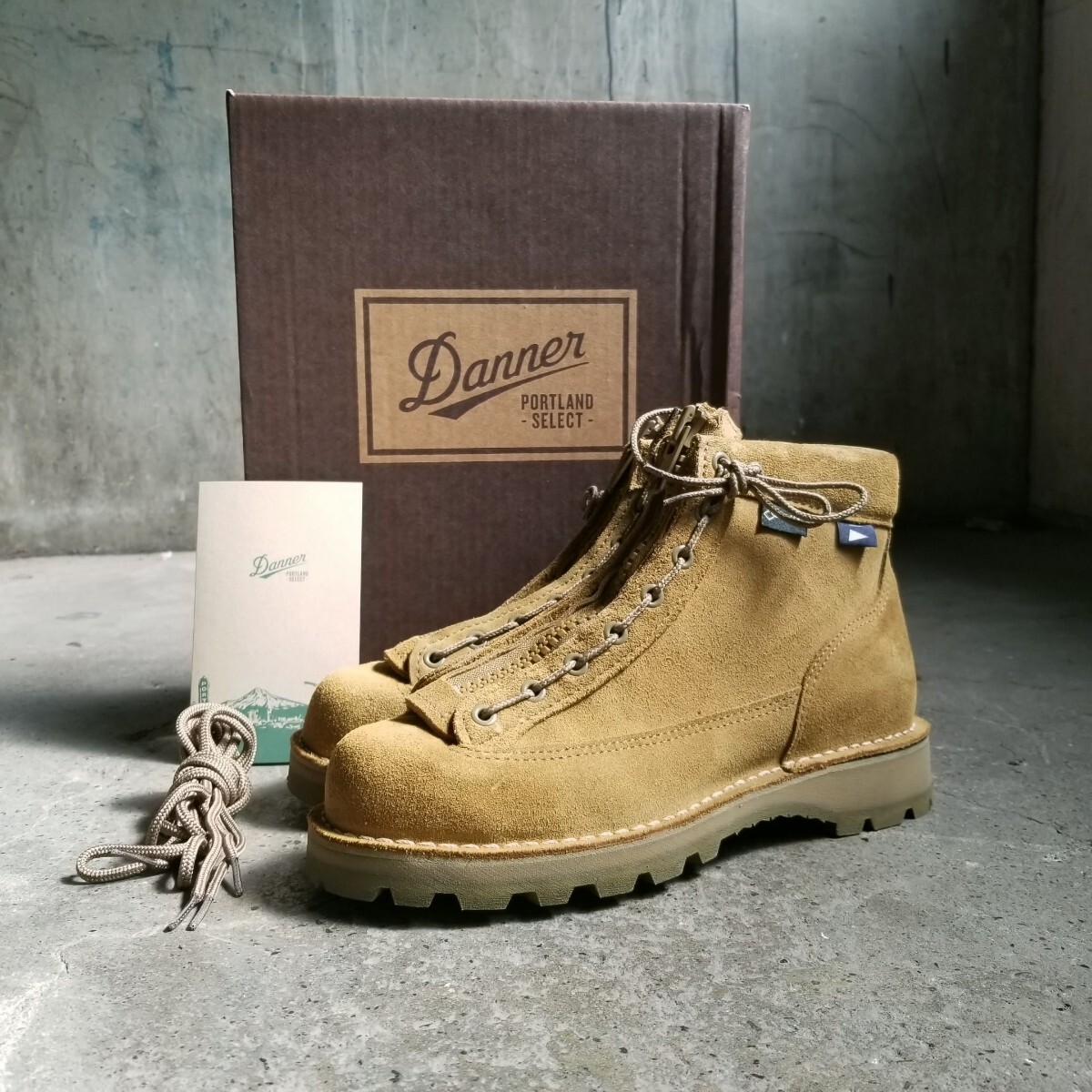 Yahoo!オークション - Danner × Pilgrim Surf+Supply DANNER LIGHT SU