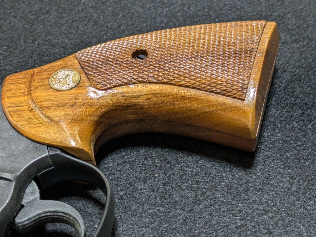 美品】MGC製 コルトパイソン 木製グリップ（メーカー純正）ABSモデル