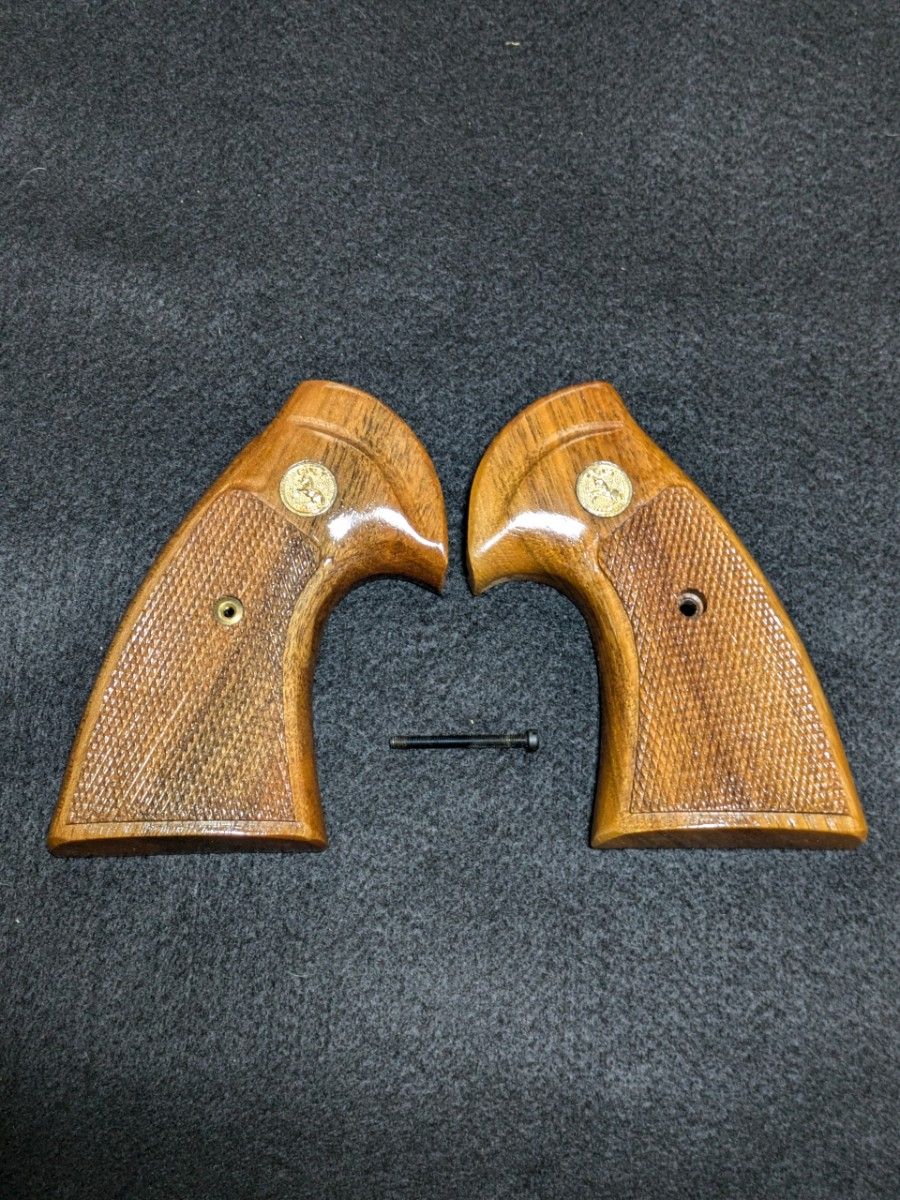 美品】MGC製 コルトパイソン 木製グリップ（メーカー純正）ABSモデル