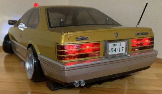 1/10RC ABCホビー ニッサン・レパード（F31前期型） ラジコンボディー