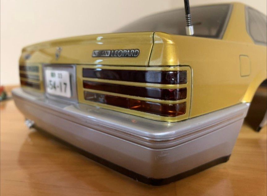 1/10RC ABCホビー ニッサン・レパード（F31前期型） ラジコンボディー