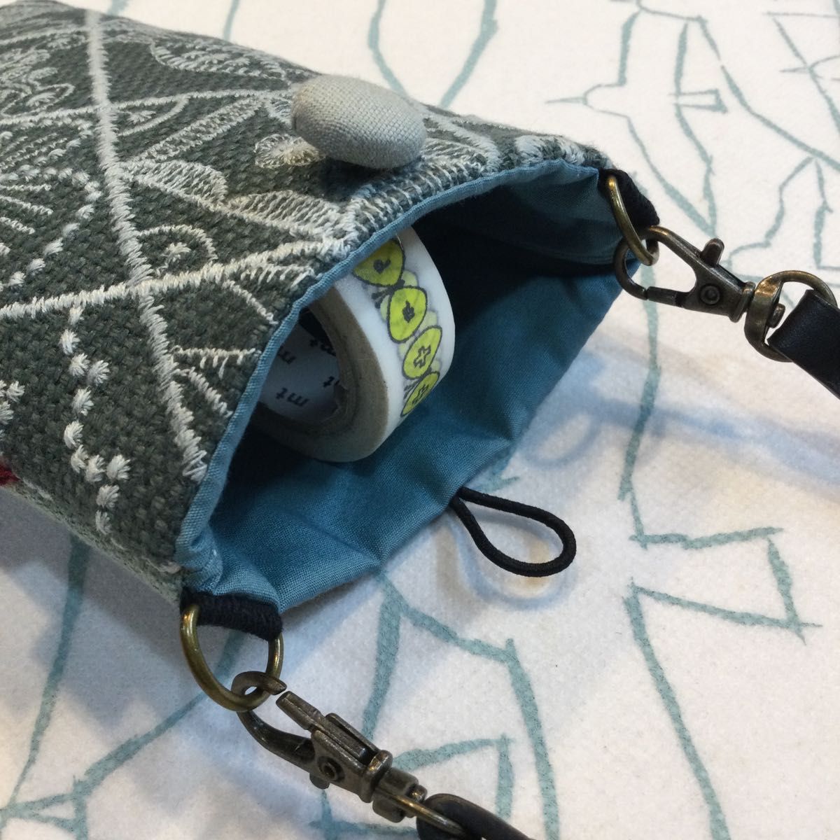 ミナペルホネンsymphony スマホポーチorショルダー ハンドメイド