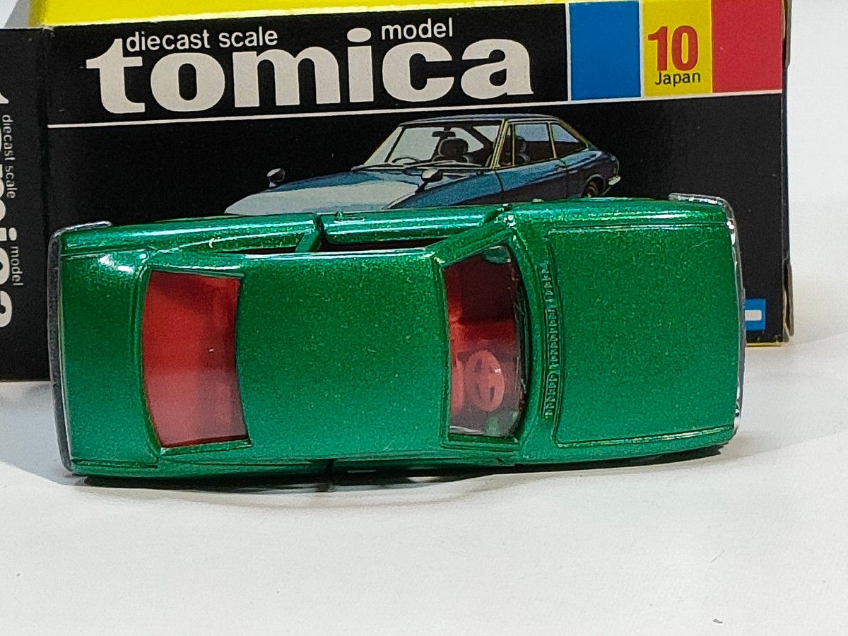 黒箱トミカ 10 いすゞ117クーペ 1800XE 美品 日本製 デッドストック