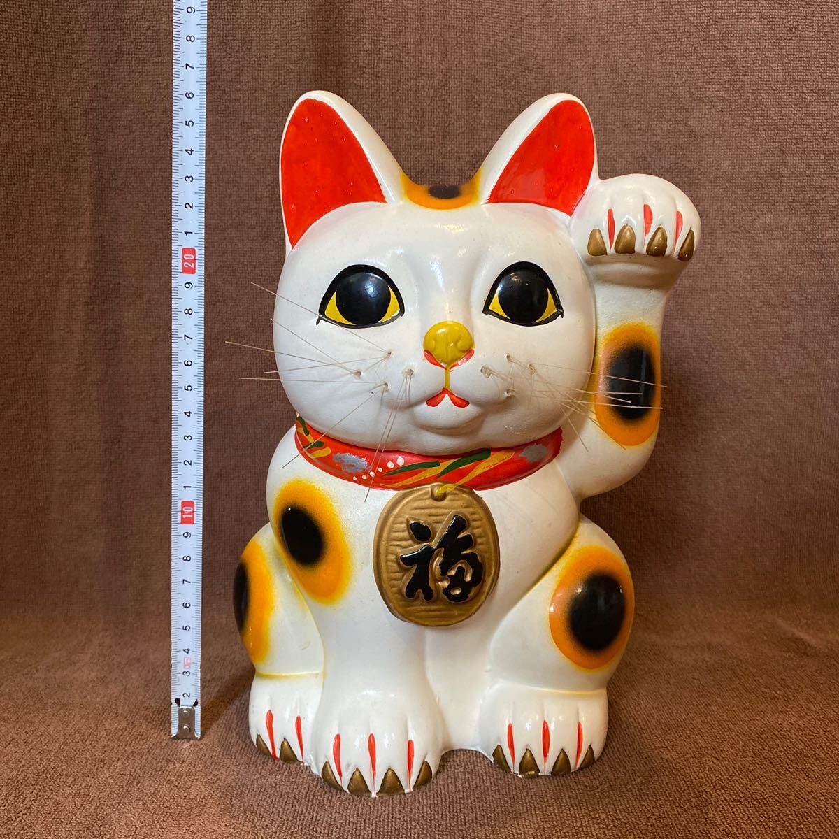 美品＆ヴィンテージ】招き猫 貯金箱 Amazon.co.jp: 招き猫 縁起物 置物