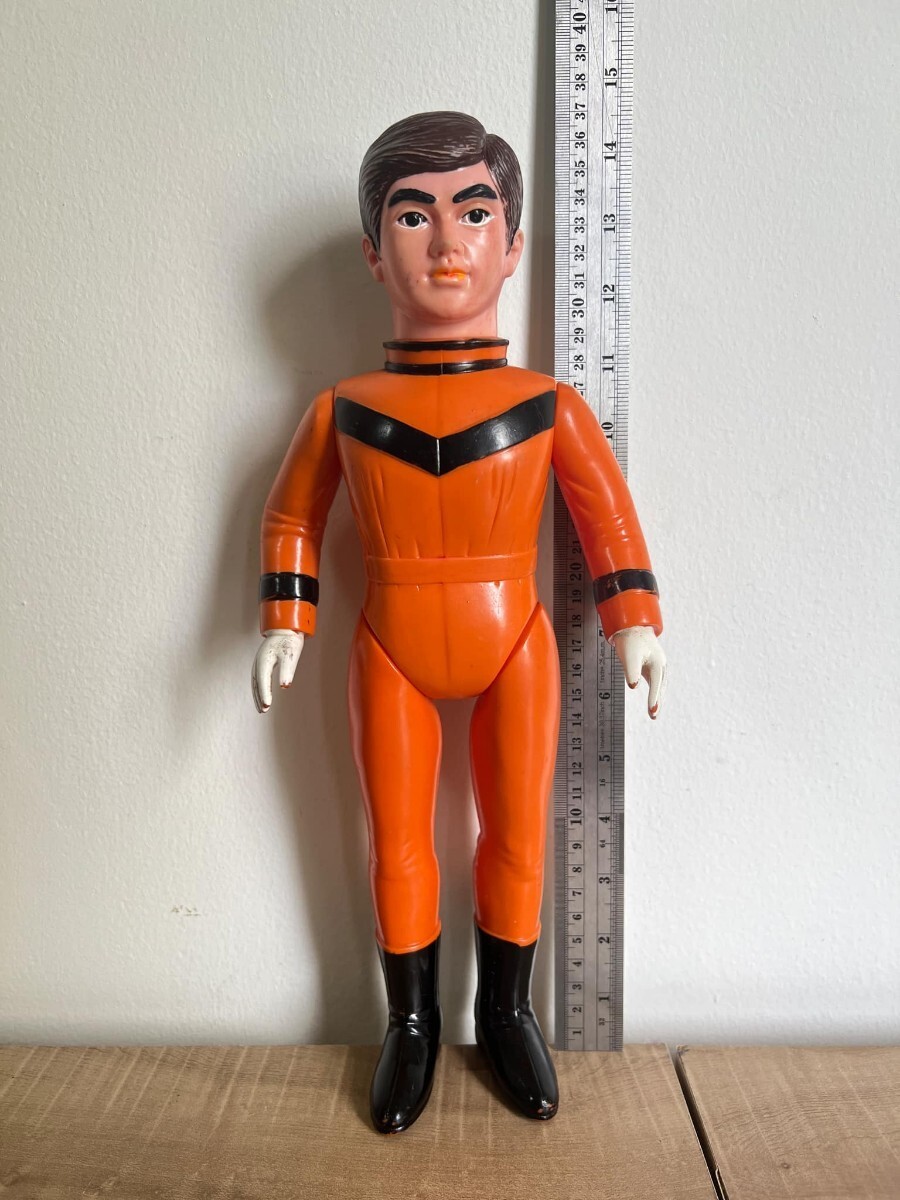 Yahoo!オークション - 当時物 ウルトラマン マット隊員 MAT ブルマァク