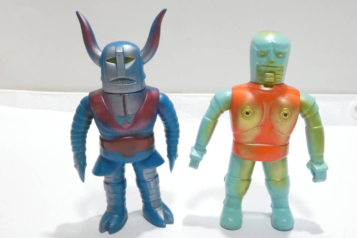 Yahoo!オークション - 8101T/1円～ 当時物 ブルマァク ソフビ まとめて