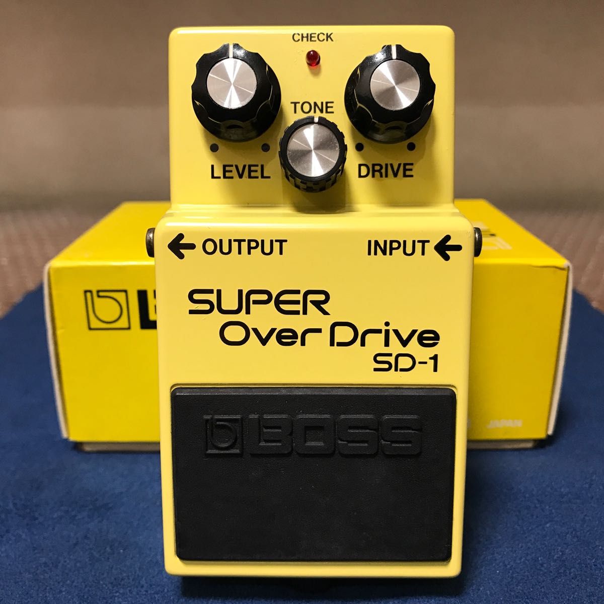 超レア ほぼ未使用 名機 1983年 日本製 BOSS SD-1 MADE IN JAPAN