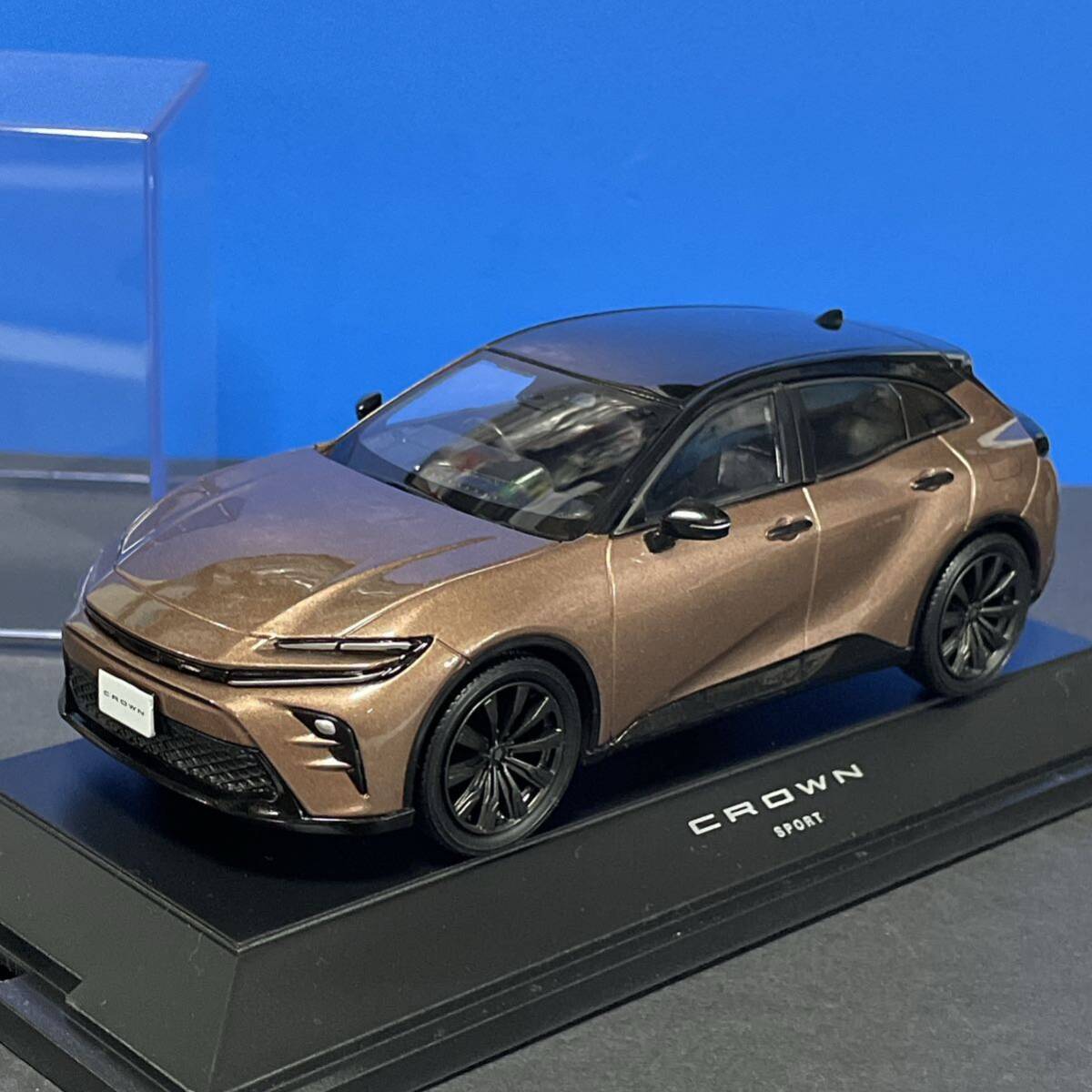 匿名取引・送料無料 非売品 1/30 トヨタ CROWN SPORT クラウンスポーツ