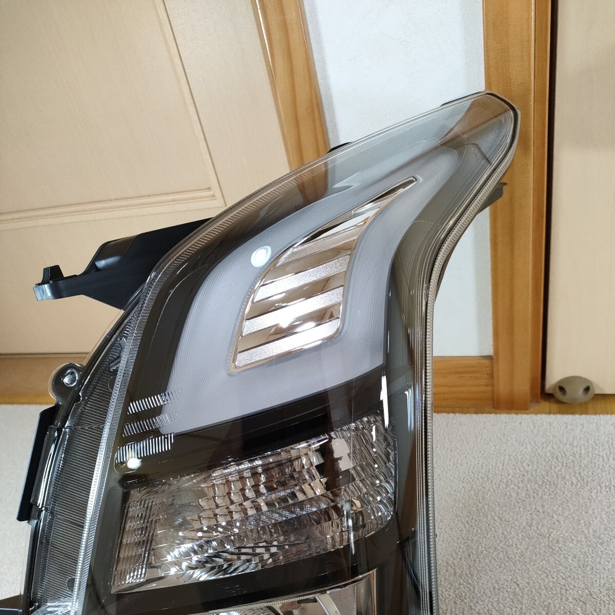 新品 未使用 スズキ 純正 ワゴンRスティングレー LED ヘッドライト