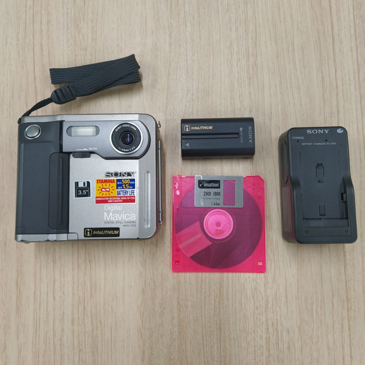 希少】SONY フロッピーディスク記録 デジタルカメラ MVC-FD5｜Yahoo