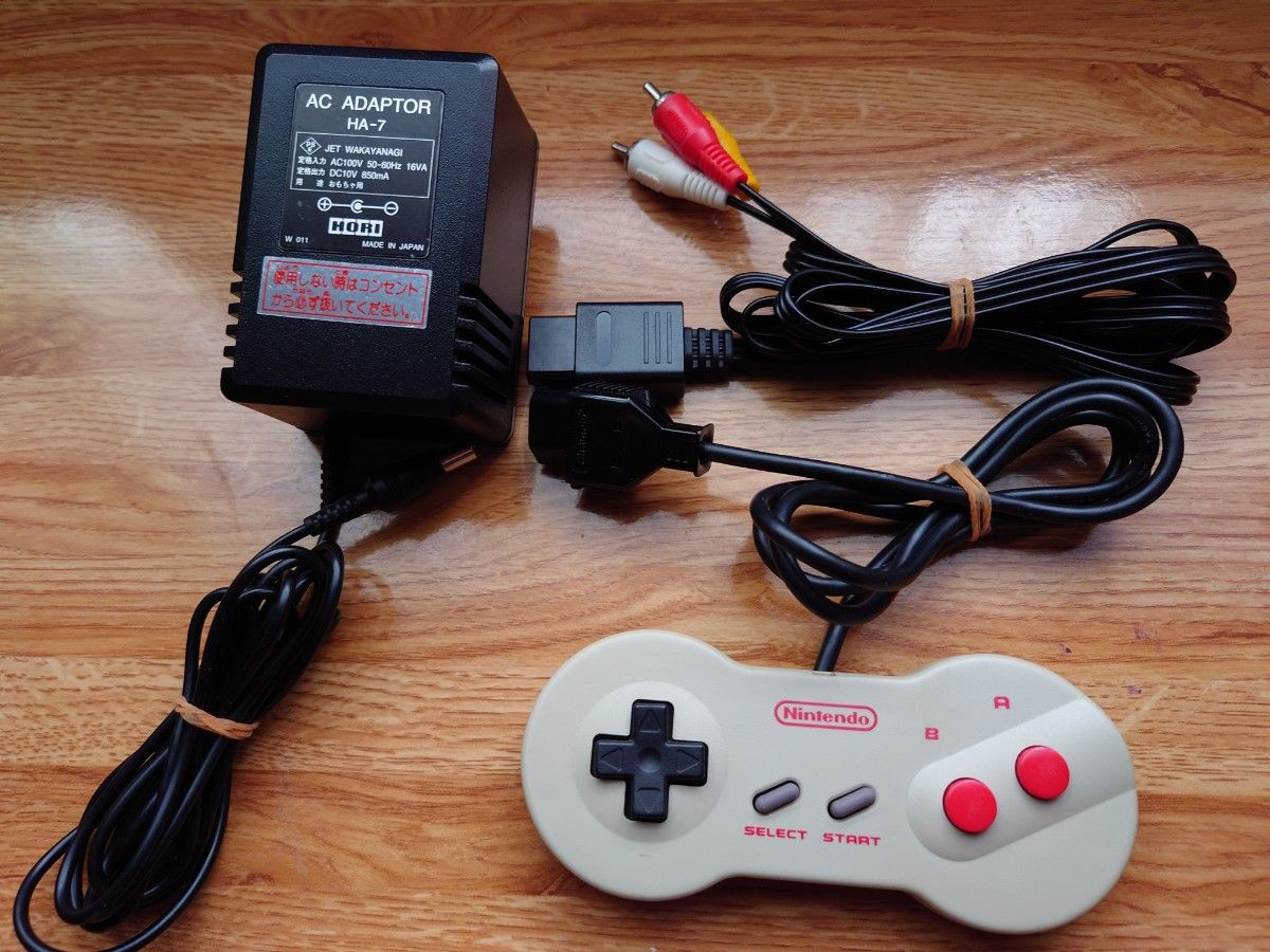 最終値下げ)ニューファミコン本体(動作品)一式セット newファミコン