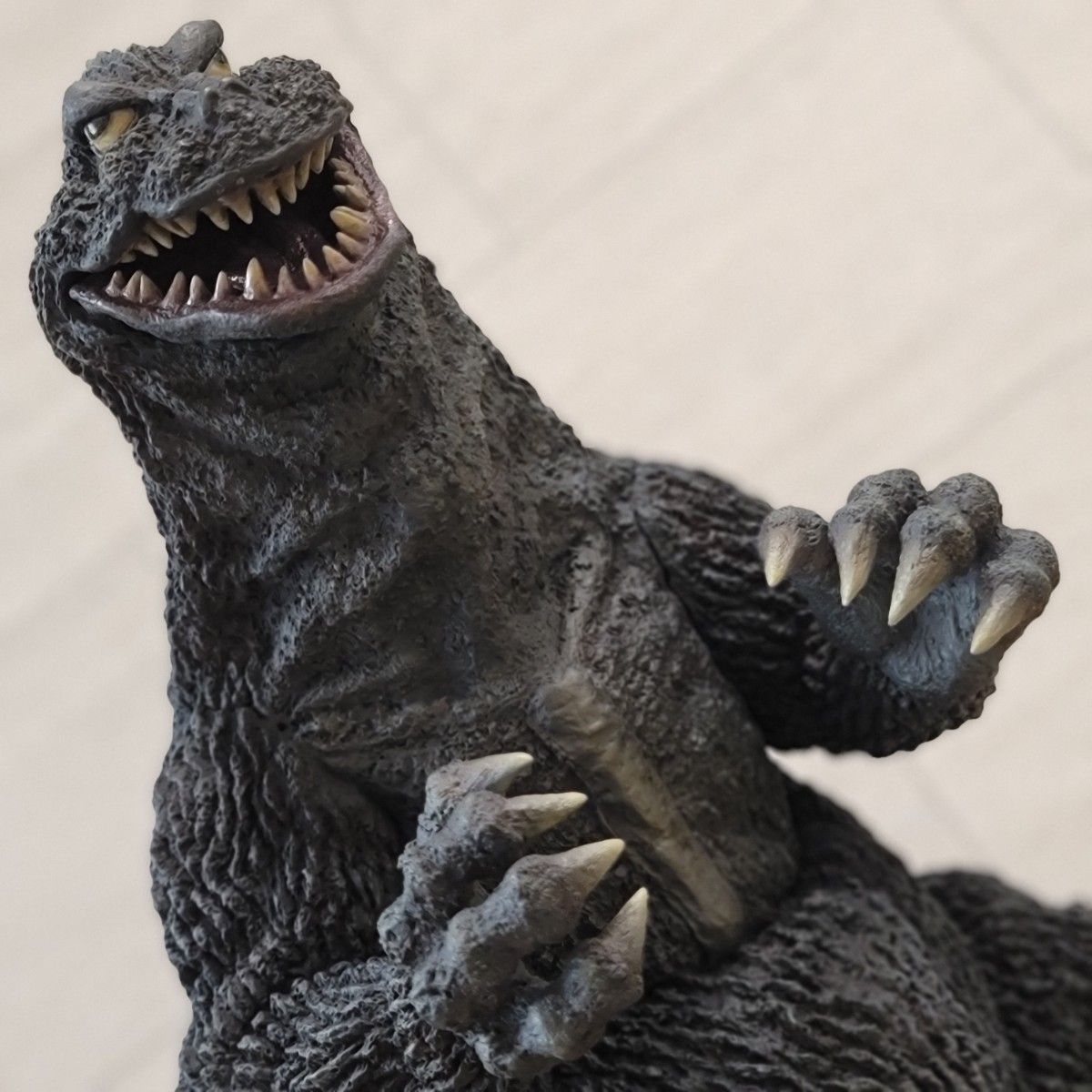 全高48cm【塗装済み完成品】ギガンティックシリーズ ゴジラ1962